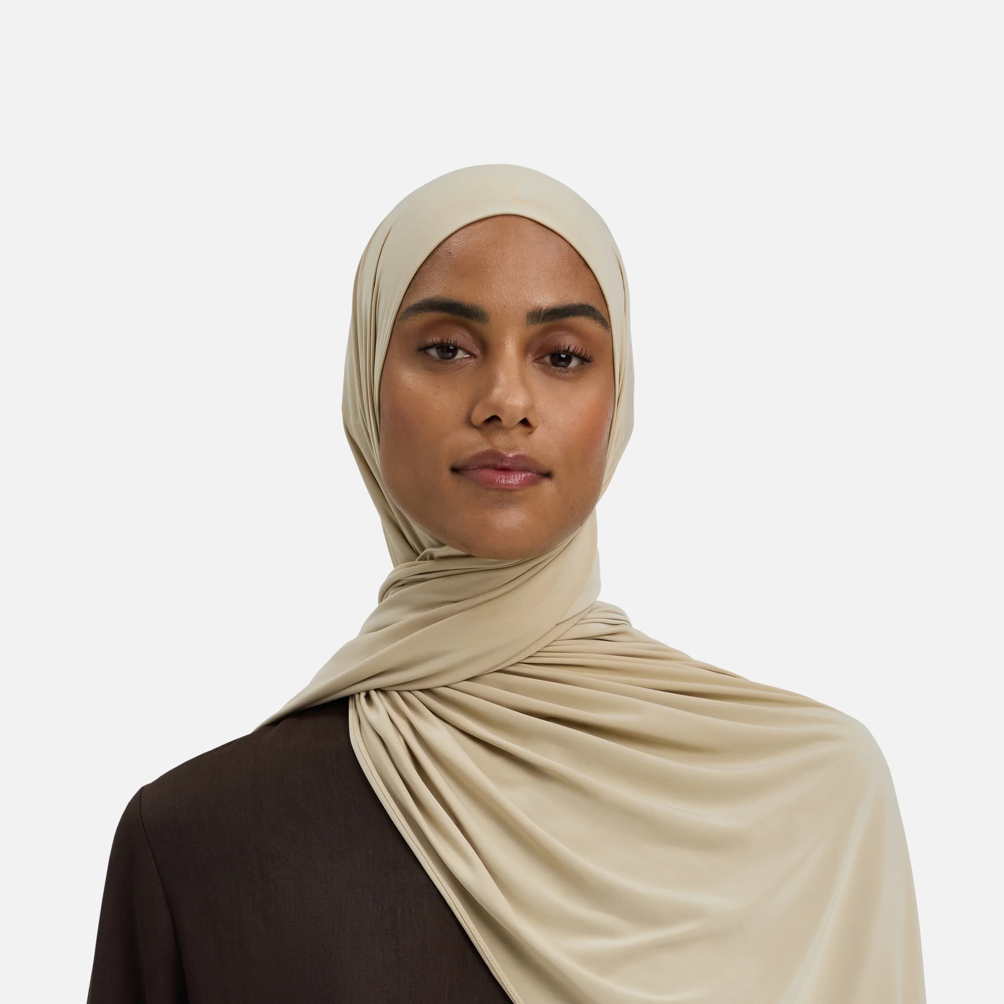 Ultra Soft Liquid Jersey Hijab — Wrinkle Resistant — Liquid Jersey hijab wholesale OEM/ODM | QIUYAN