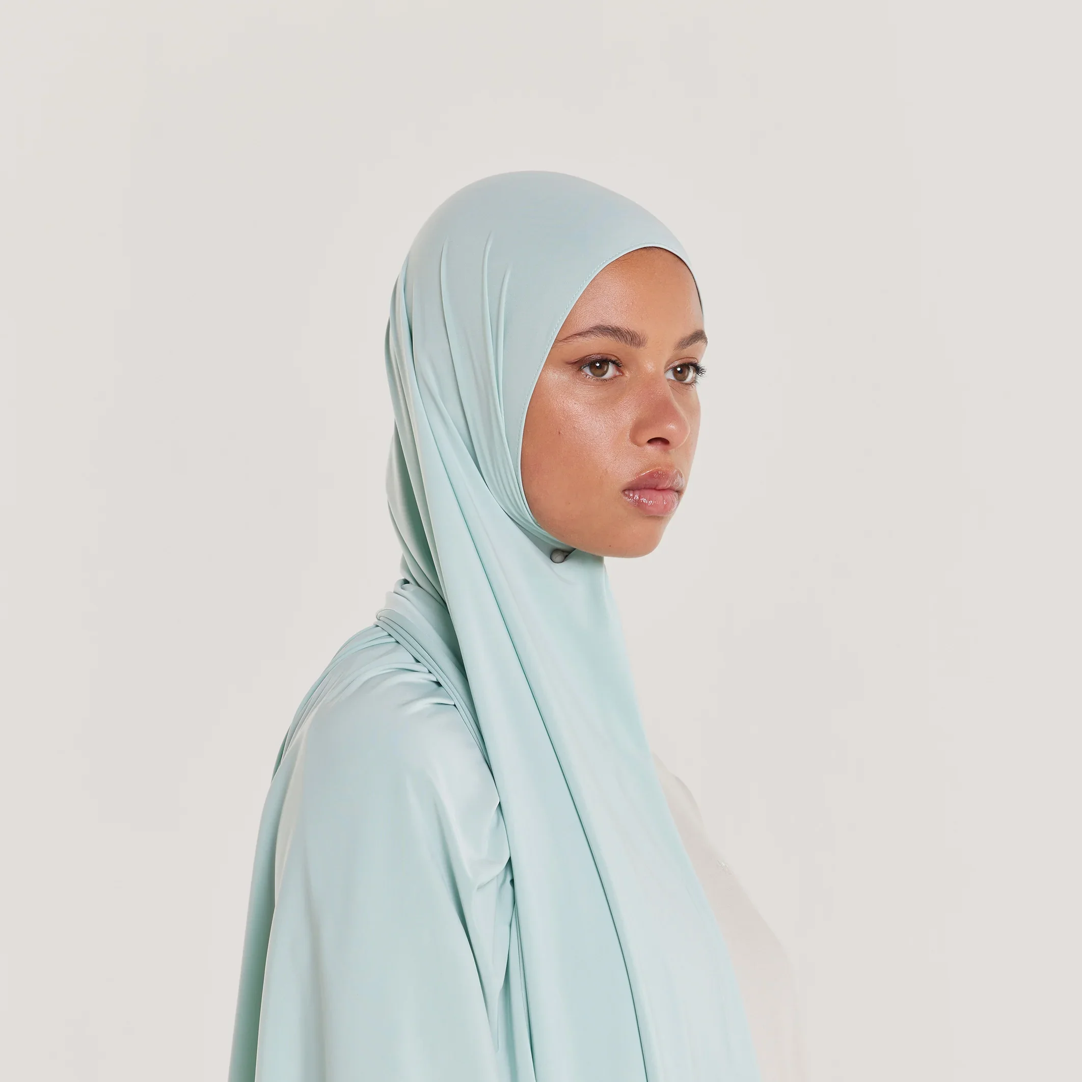 Quick-Dry Liquid Jersey Hijab — Wrinkle Resistant — Liquid Jersey hijab wholesale OEM/ODM | QIUYAN